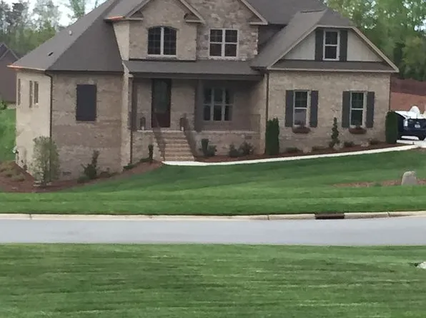 8101 Rogers Ct, Greensboro, NC 27455