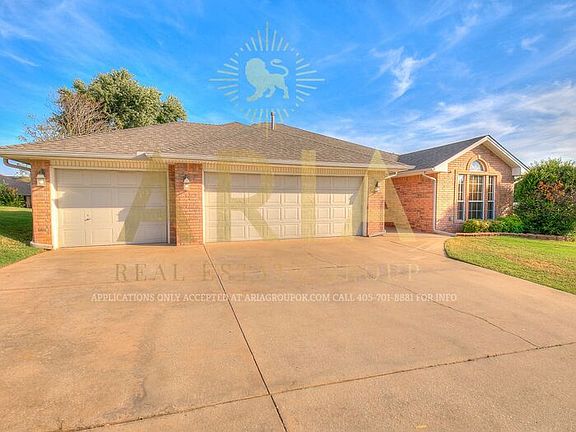 2nd image of 1103 Parkview Cir