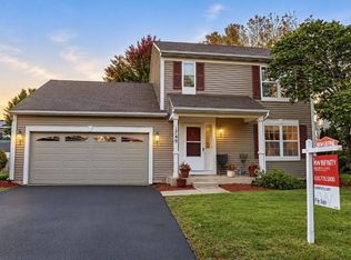 1749 Newport Ln, Montgomery, IL 60538