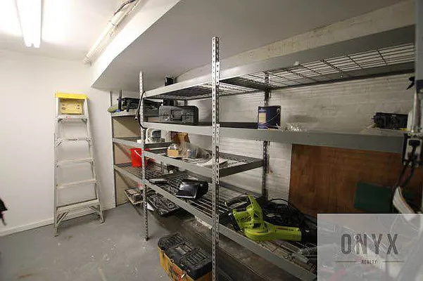 Rented by Onyx | media 17