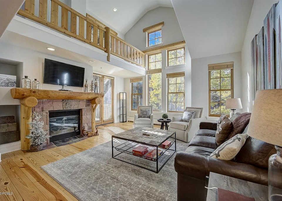 1st image of 2900 Deer Valley Dr E #3301