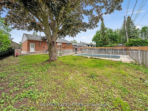 3rd image of 66 Marion Cres