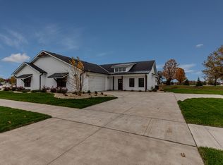 827 E Thompson St #1, Princeton, IL 61356