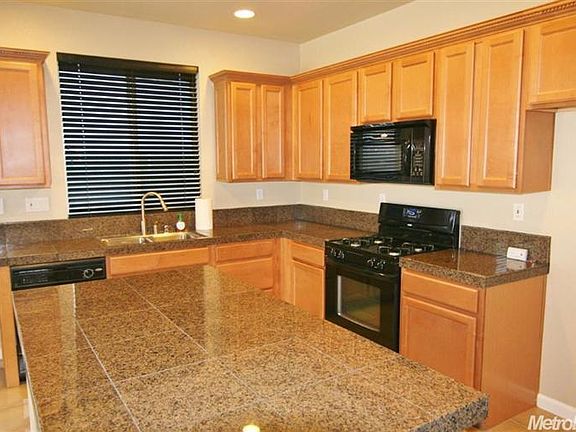 5th image of 13305 Harbor Dr