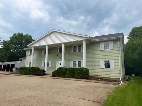 2811 Monmouth Ct APT B, Springfield, IL 62704