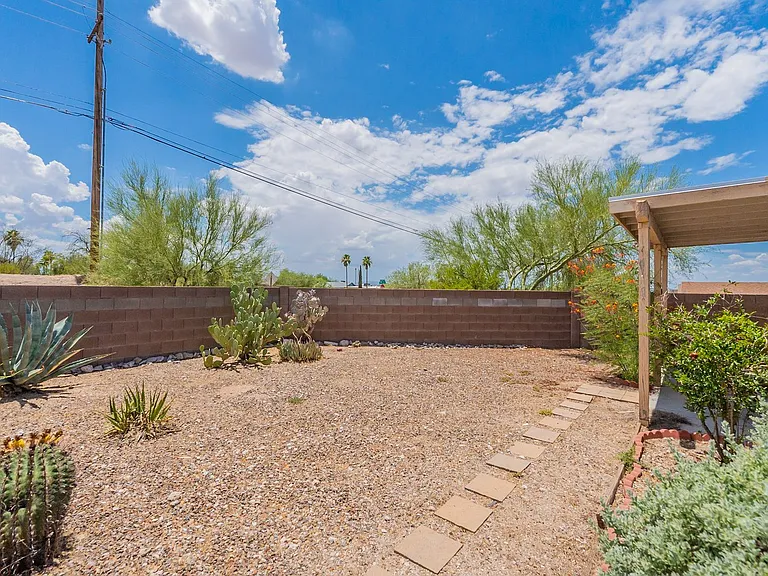 9746 E Sascha St — Photo 37