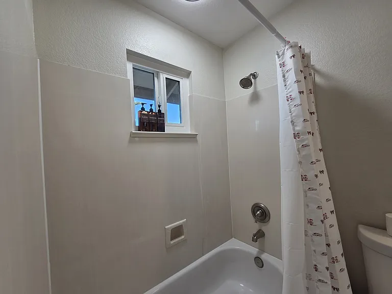 1311 W Folley St — Photo 47