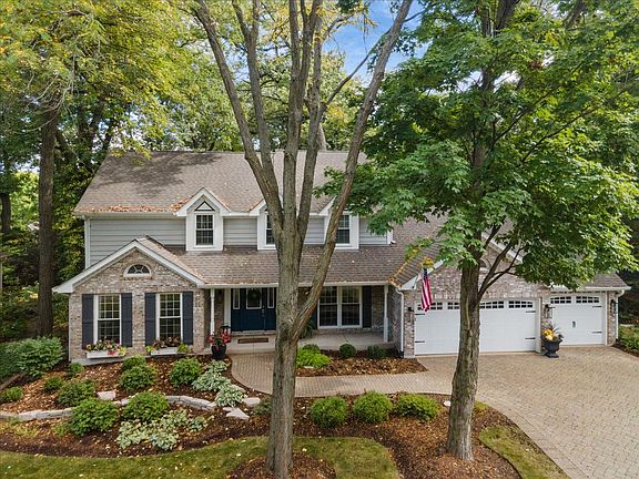 3rd image of 2250 Lisson Rd