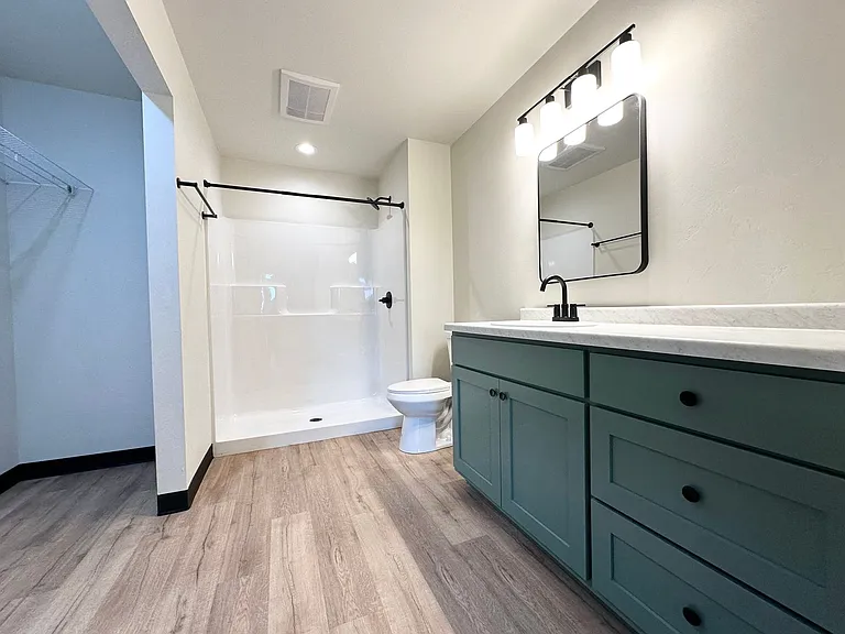 533 Rustic Ridge Dr — Photo 32