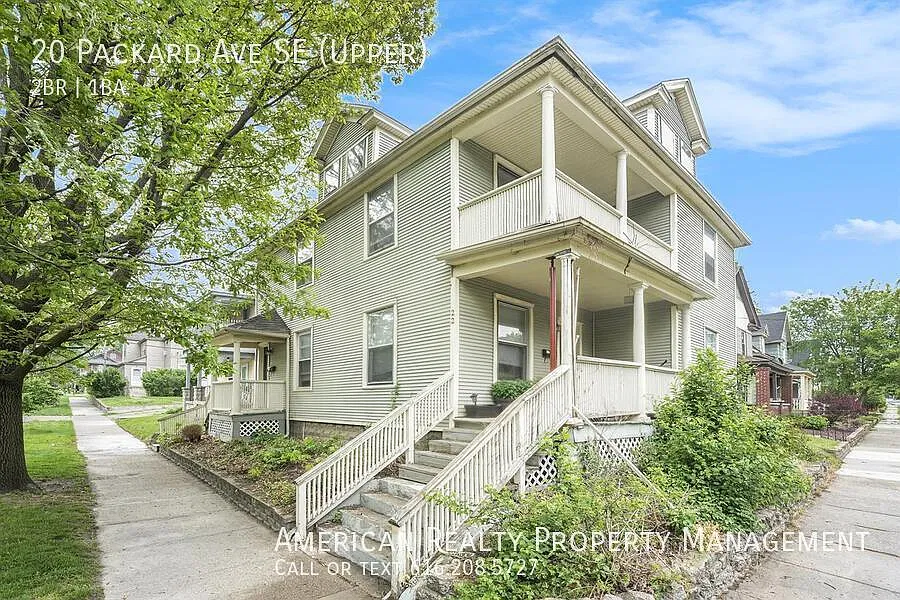2 bed, 835 sqft, $1,450 — Photo 1
