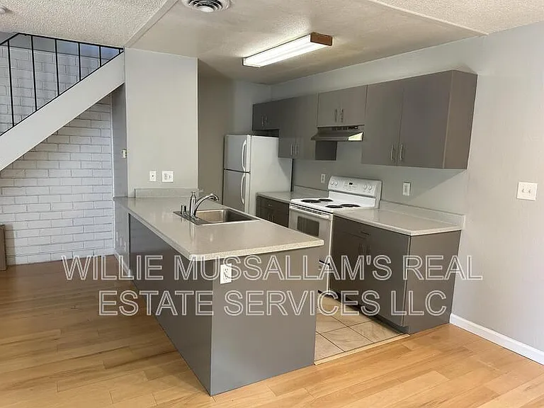 2505 Prescott Rd — Photo 4