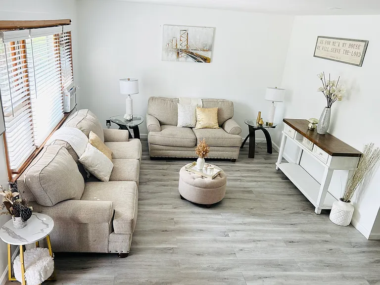 Meadow Ln — Photo 9