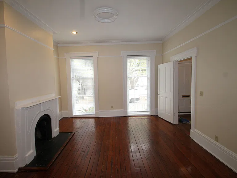 209 W Hall St #A — Photo 4