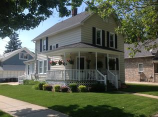 702 Oak Ave, Aurora, IL 60506