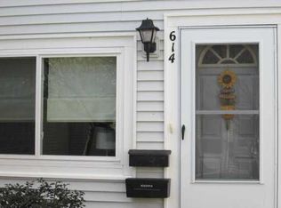 614 Eastbrooke Ln, Rochester, NY 14618