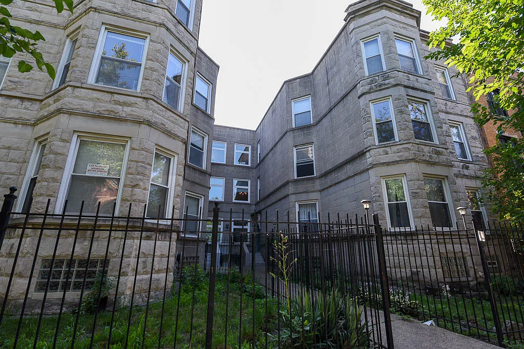 1 bed, 800 sqft, $1,700 — Photo 1