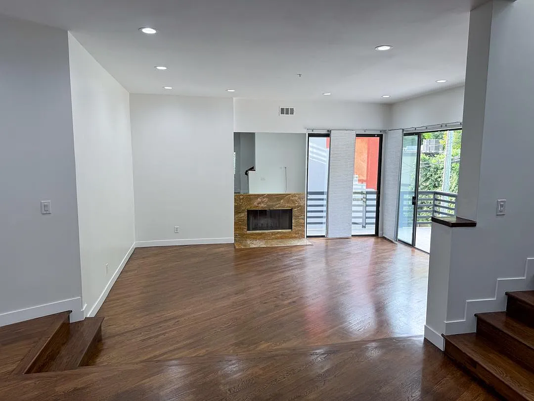 2646 Rinconia Dr — Photo 3