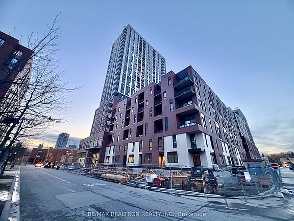 2nd image of 10 Oak St #216