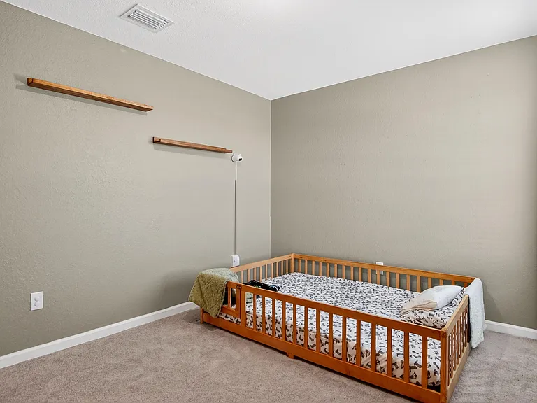 760 Carlyle Way — Photo 29