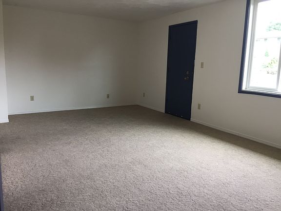 3rd image of 245 SW Arbor St