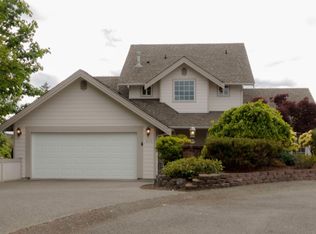 625 Medallion Pl E, Pt Orchard, WA 98366