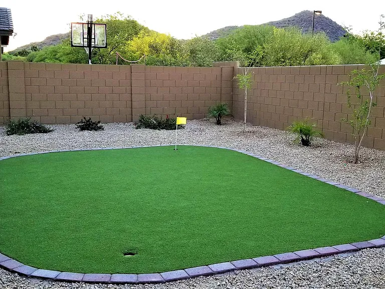 Putting green-2