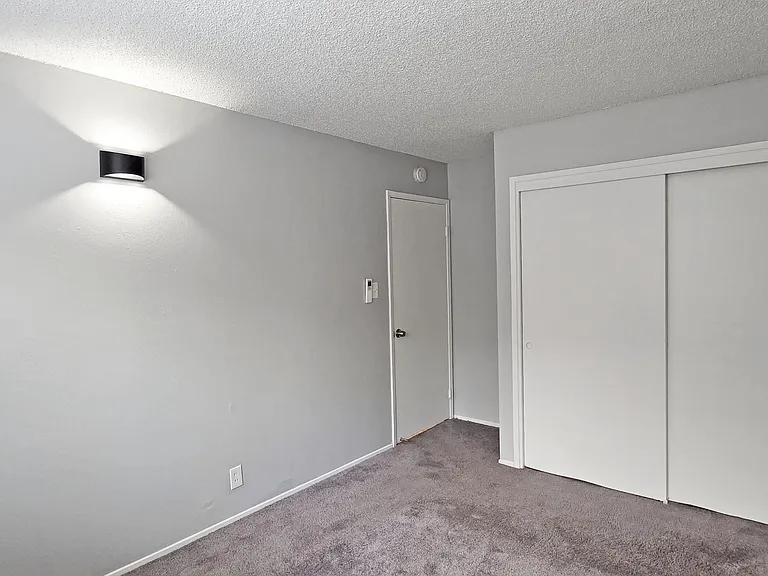 2109 W St #2 — Photo 21