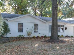 9 Spring Fawn Ln, Saint Peters, MO 63376