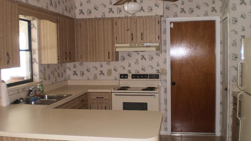 2nd image of 2338 N Dunwoodie Rd