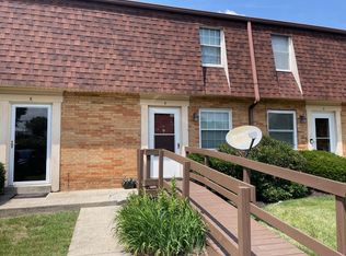 5696 Beechcroft Rd APT F, Columbus, OH 43229