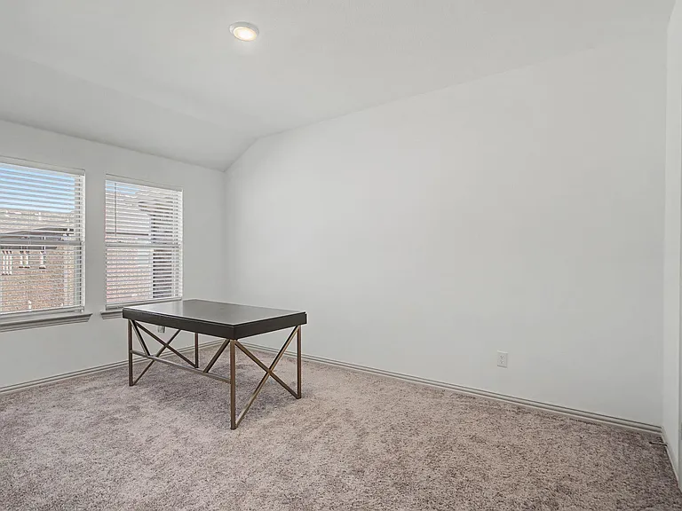 6032 Silverado Trl — Photo 25