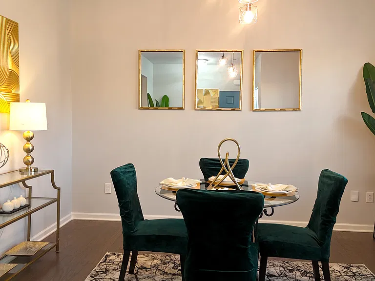 828 Royal Red Ct — Photo 3