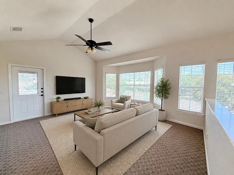 1271 E Common St #1271 — Photo 8