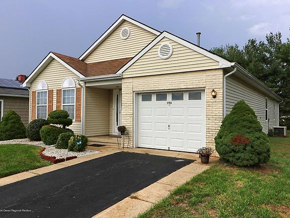 2nd image of 196 Canterbury Ln