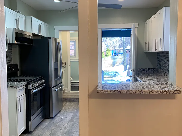 2609 Shady Ave — Photo 7