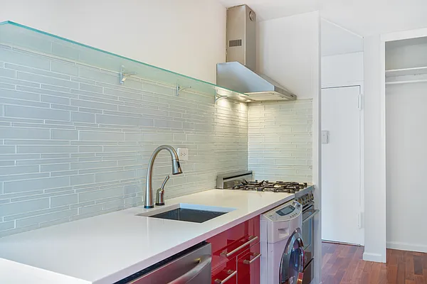 Rented by Oxford Property Group | media 17