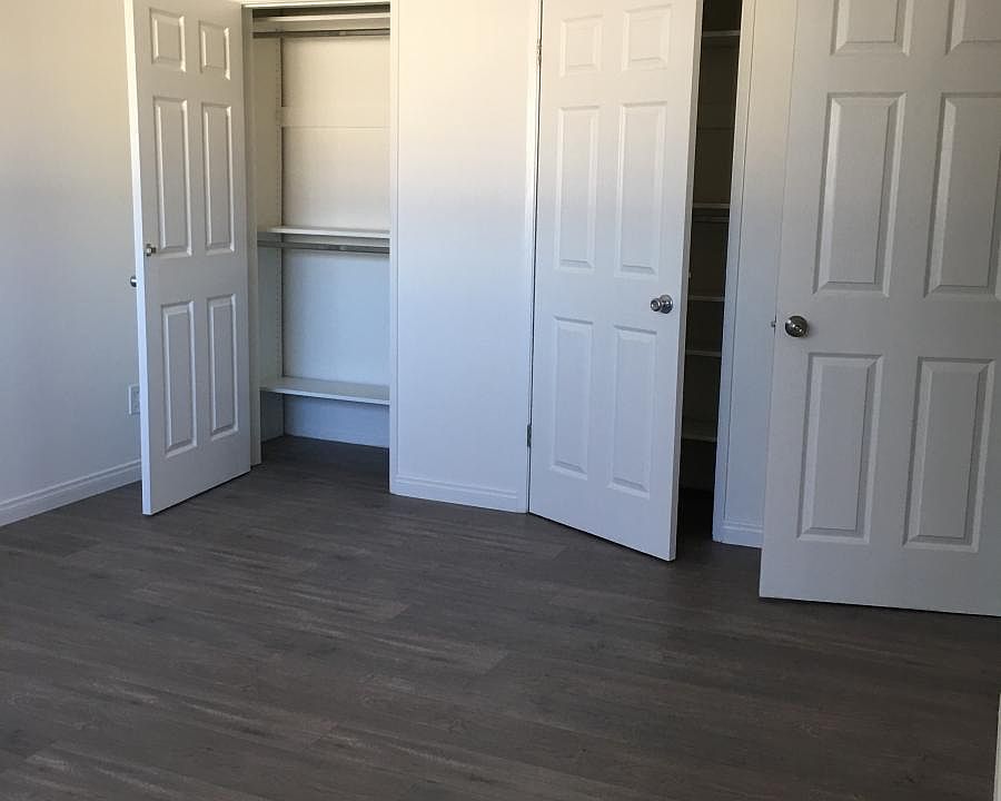 1st image of 1724 Barry Ave