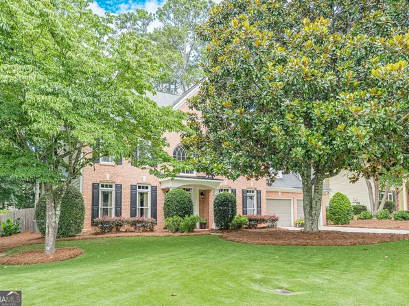 1485 Chattahoochee Run Dr, Suwanee, GA 30024