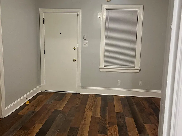 107 E Blake Ln — Photo 2