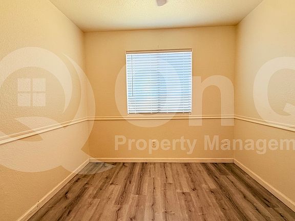 5th image of 25 W 16th Ave
