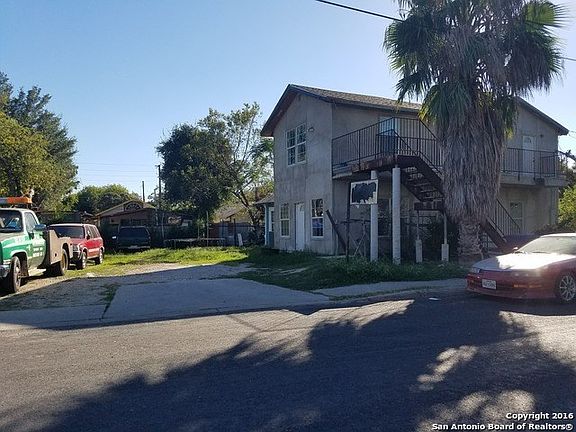 3rd image of 1024 Menchaca St