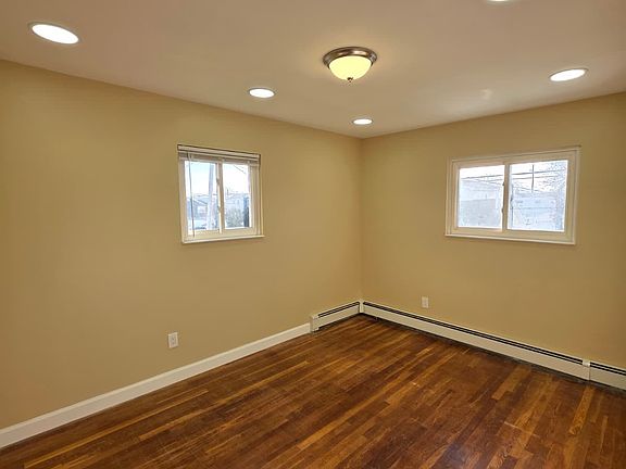5th image of 46 Radcliffe Rd #2B