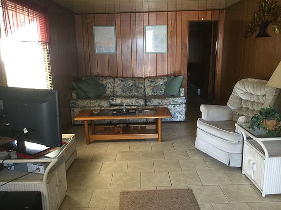 5th image of 509 51st Avenue Plz W