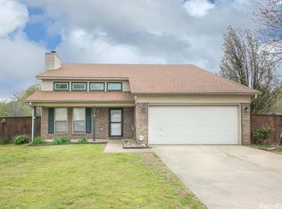 11 Fieldcrest Ln, Cabot, AR 72023