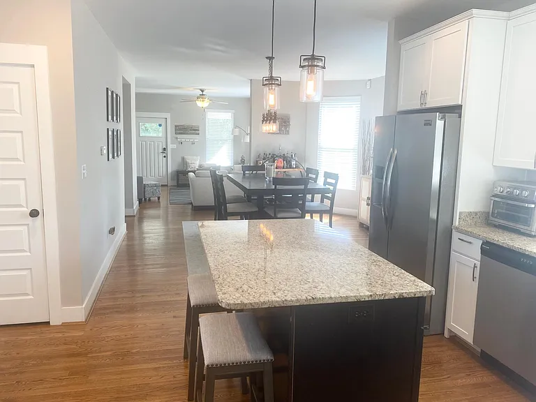 3805 Isabella Ave — Photo 11