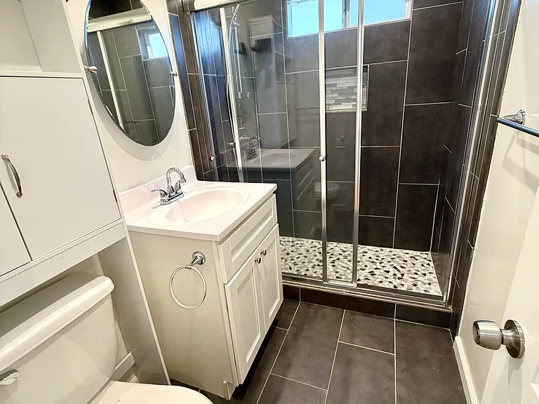 1311 N Orange Dr #1 — Photo 8