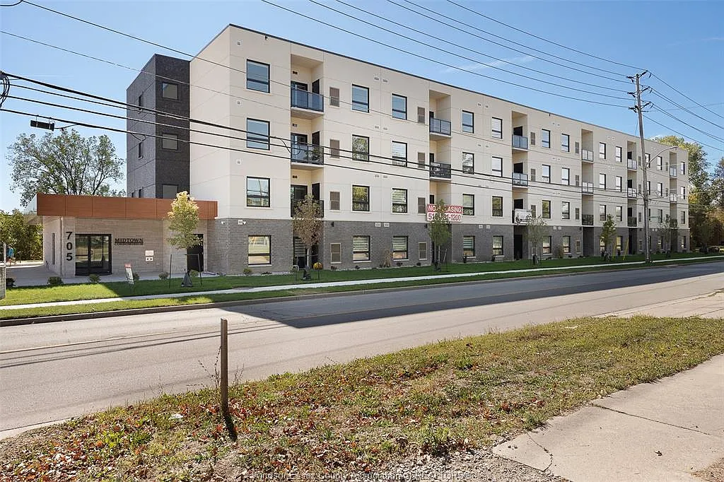 2 bed, 2.0 bath, $2,400 — Photo 1