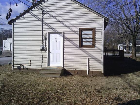4th image of 513 Hopkinsville St