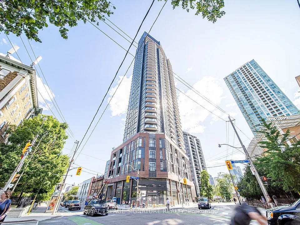 159 Wellesley St E #1202