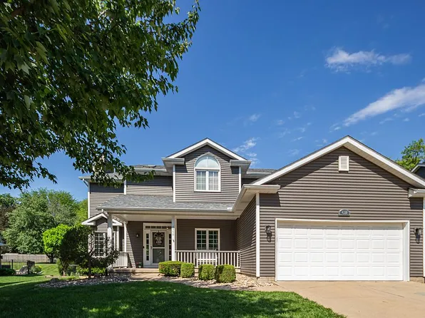 4550 34th Street Ct, Bettendorf, IA 52722